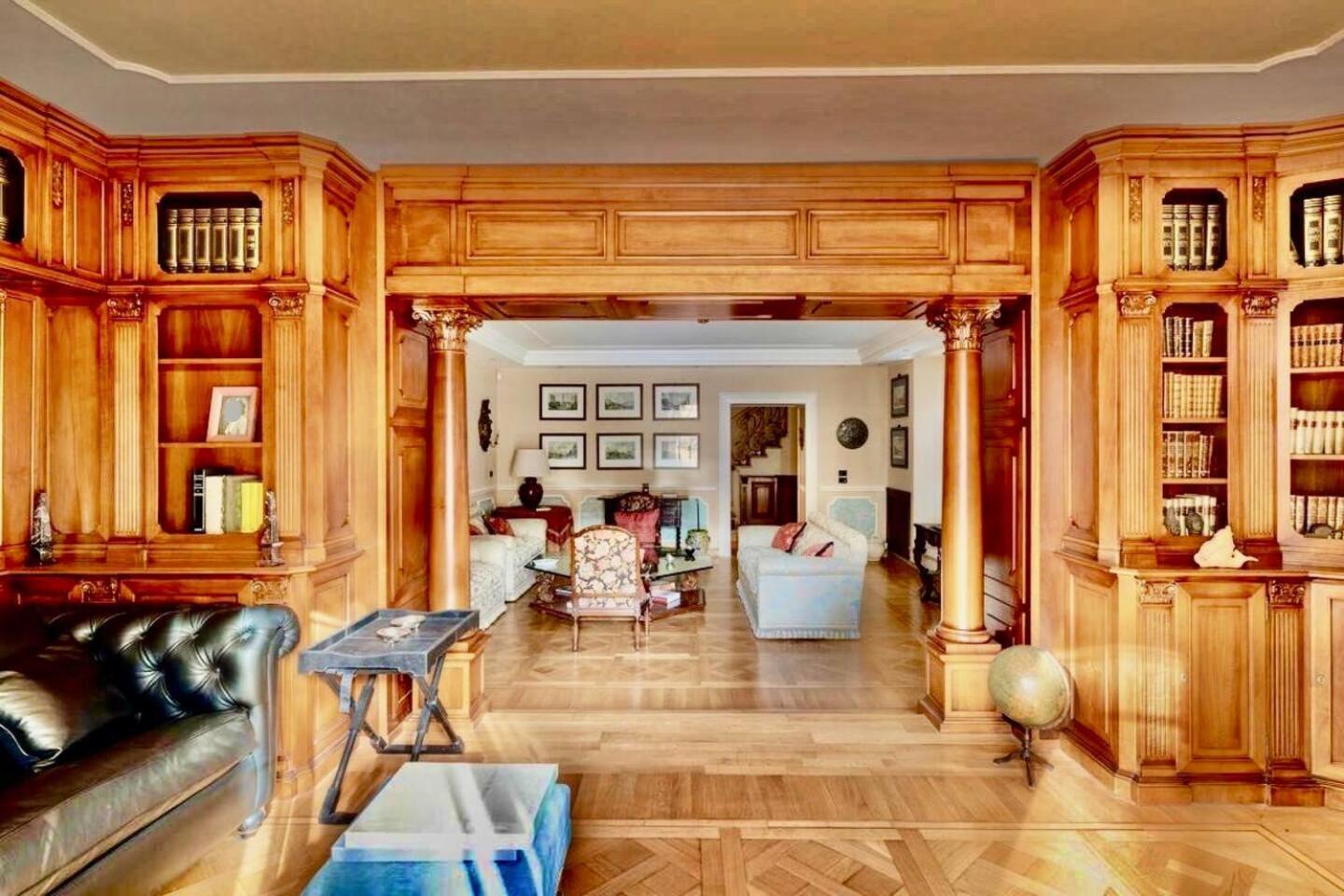 Luxury House With Private Garden Casa vacanze
